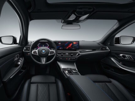 BMW 3 Series (2022) Long Interior