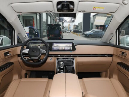 Jac Refine (2023) RF8 Interior