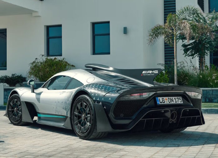 Mercedes-Benz AMG ONE (2025) - Image 2