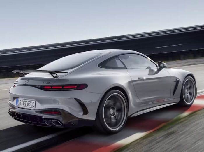Mercedes-Benz AMG GT (2025) 63 Pro 2-Door Coupe - Image 2