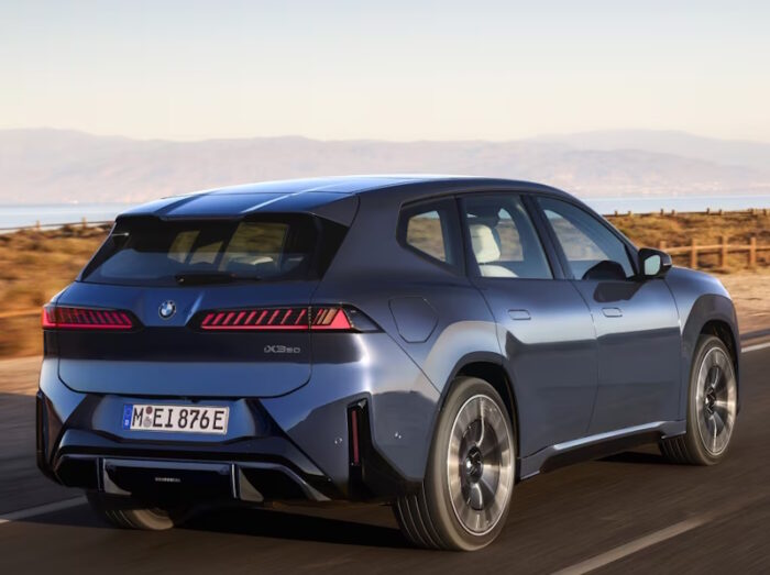 BMW iX3 (2025) M-Sport - Image 2