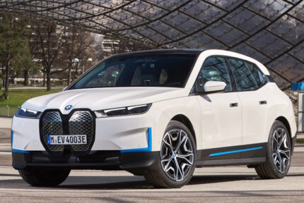 BMW iX (2022)