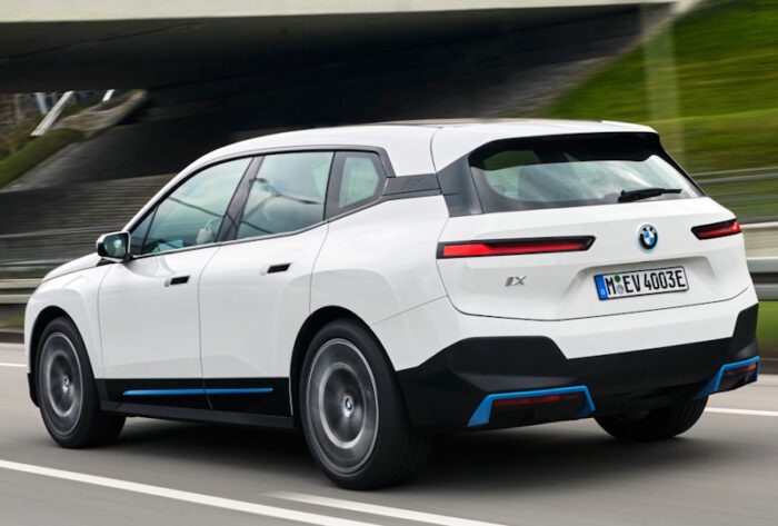 BMW iX (2022) - Image 2