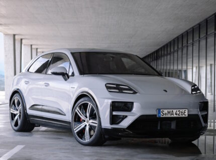 Porsche Macan (2024) Electric Turbo