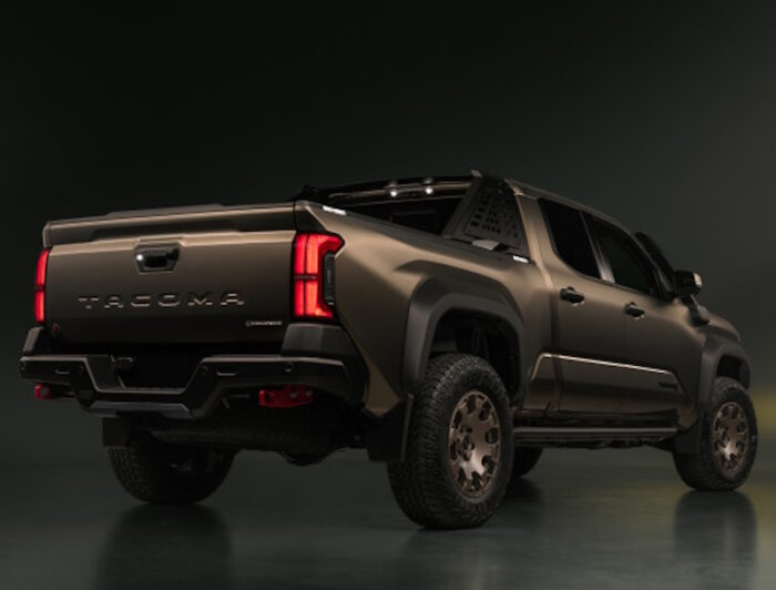 Toyota Tacoma (2024) Trailhunter - Image 2