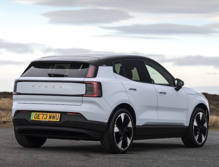 Volvo EX30 (2025) - Image 2