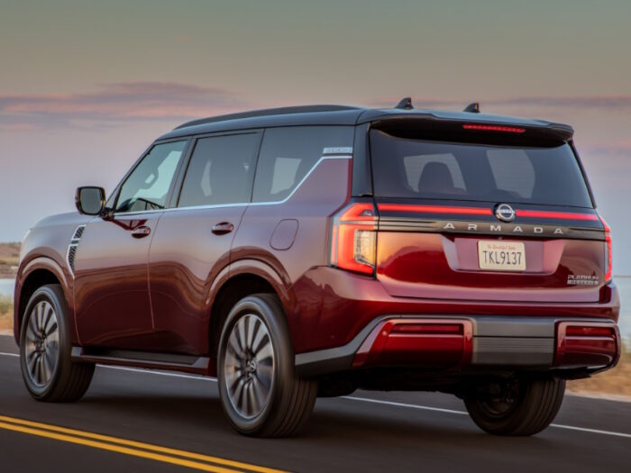 Nissan Armada (2025) Platinum - Image 2