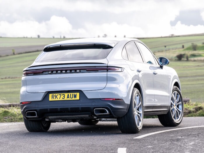 Porsche Cayenne (2023) Coupe - Image 2