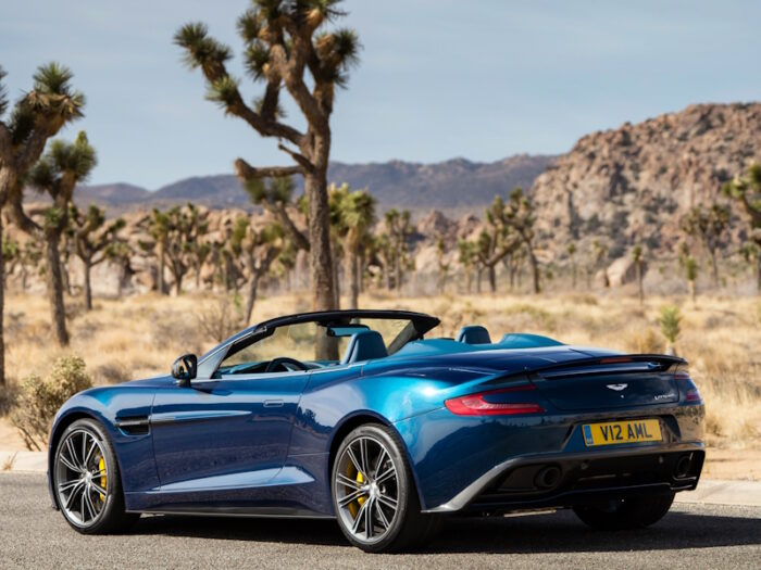 Aston Martin Vanquish (2016) Volante - Image 2