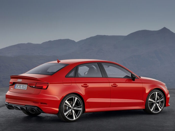 Audi RS3 (2019) Sedan - Image 2