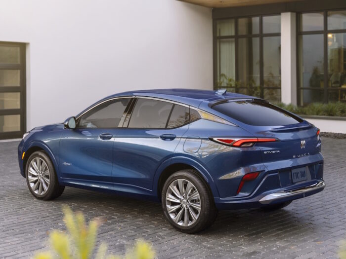 Buick Envista (2023) Avenir - Image 2