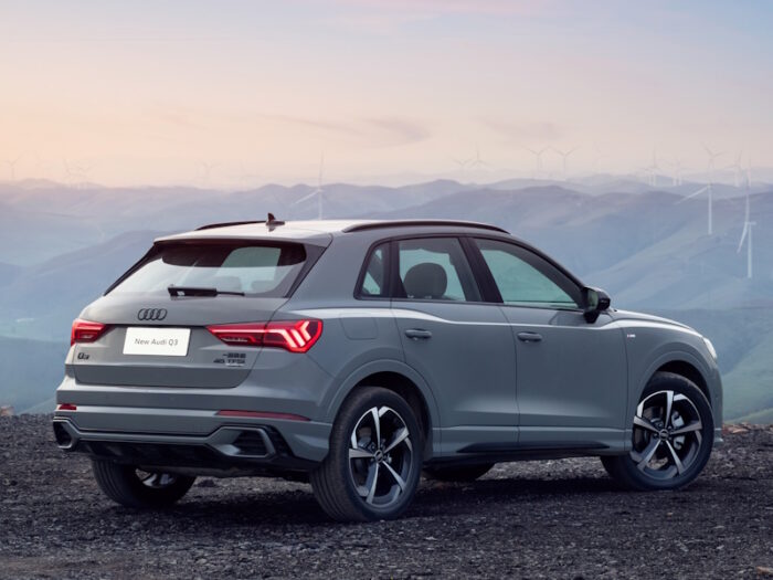 Audi Q3 (2023) China - Image 2