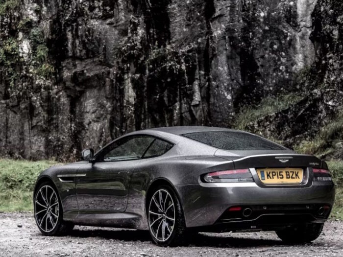 Aston Martin DB9 (2017) Coupe - Image 2