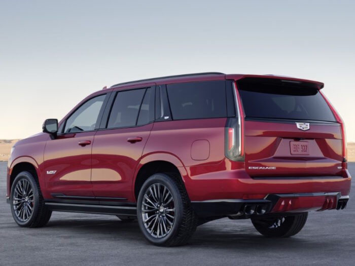 Cadillac Escalade-V (2022) - Image 2