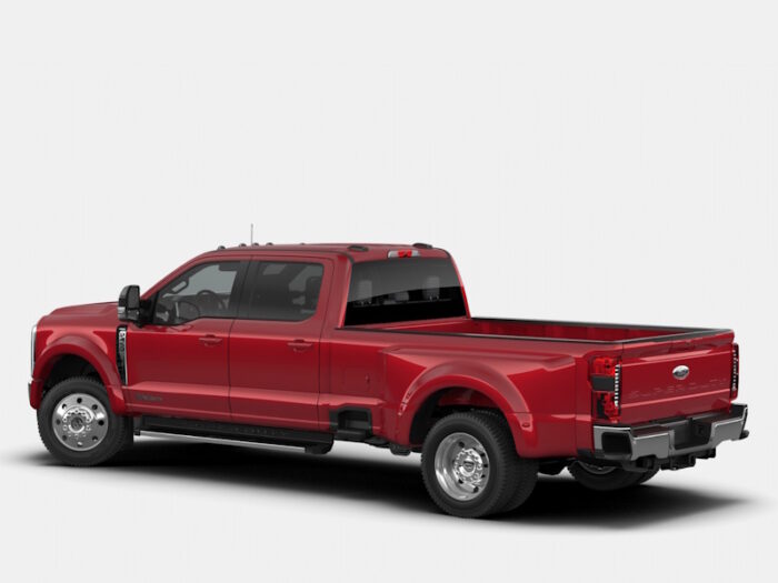 Ford F-450 (2025) Lariat Super Duty - Image 2