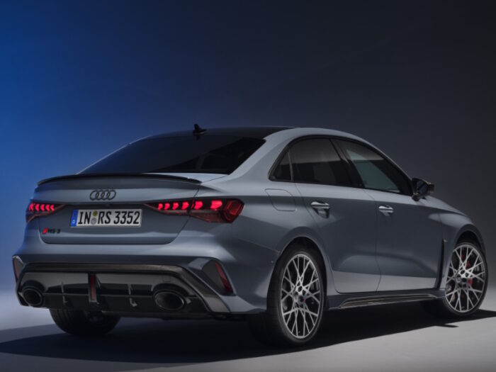 Audi RS3 (2025) Sedan - Image 2