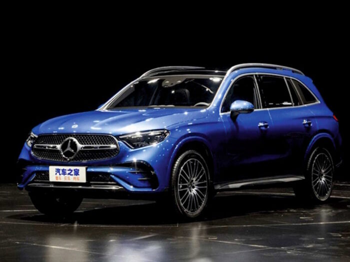 Mercedes-Benz GLC (2023) Long Interior (China) - Image 3