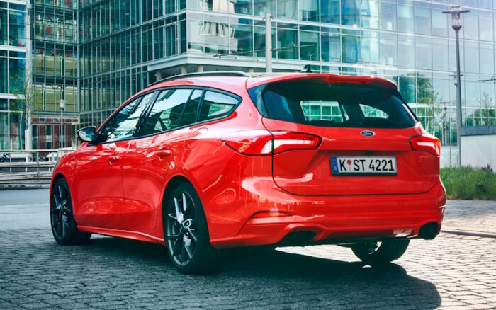Ford Focus (2024) ST Wagon - Image 2