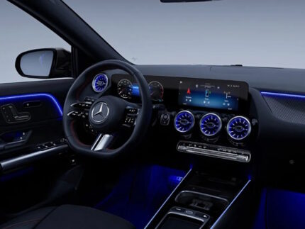Mercedes-Benz GLA (2023) AMG Interior