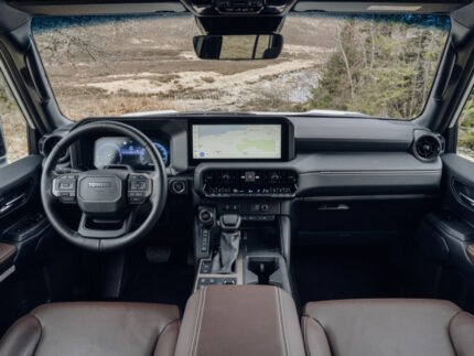 Toyota Land Cruiser Prado 250 (2024) Interior