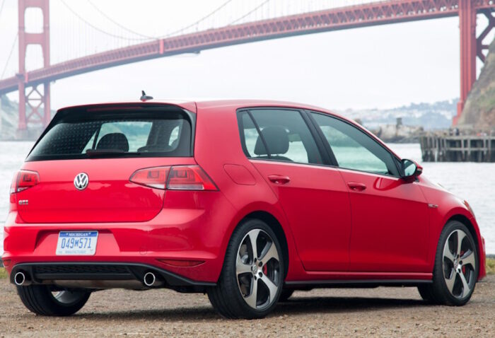 Volkswagen Golf (2015) GTI - Image 2