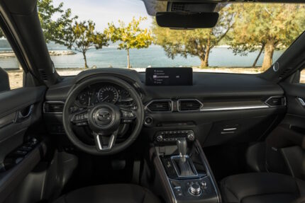Mazda CX-5 (2022) Interior
