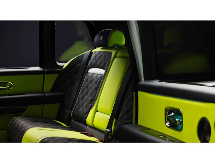 Rolls-Royce Cullinan (2024) Interior - Image 2