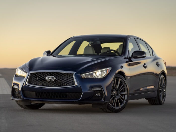 Infiniti Q50 (2017) Interior - Image 2
