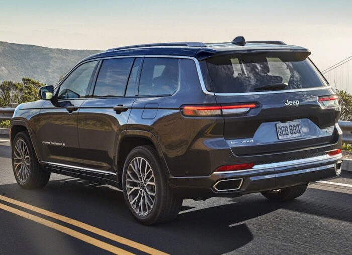 Jeep Grand Cherokee L (2021) Laredo - Image 2