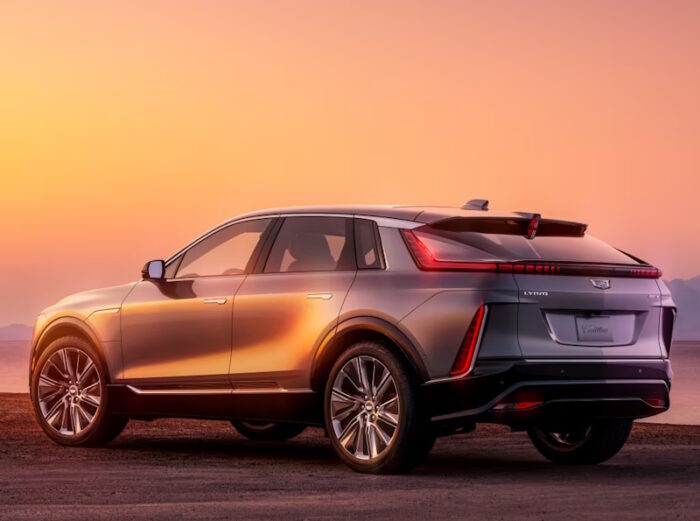 Cadillac Lyriq (2023) - Image 3
