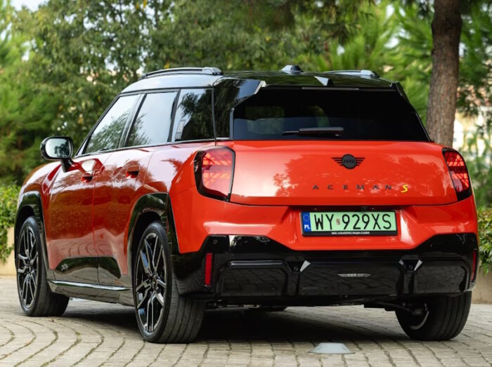 Mini Aceman (2024) SE JCW Package - Image 2