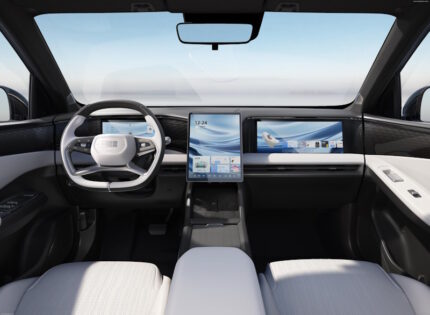 Geely Galaxy (2023) L7 Interior