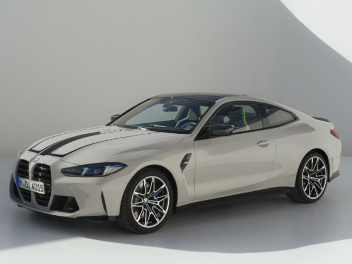 BMW M4 Competition (2024) Interior - Image 2