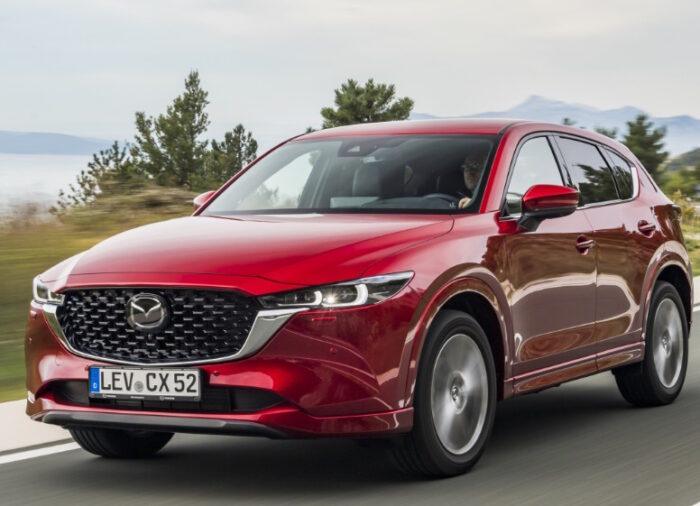 Mazda CX-5 (2022) Interior - Image 2
