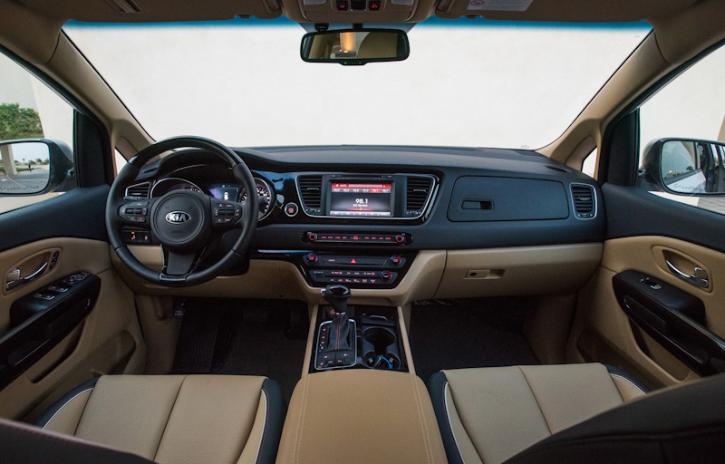 inter_40-1 Kia Carnival (2019) Interior - Image 1