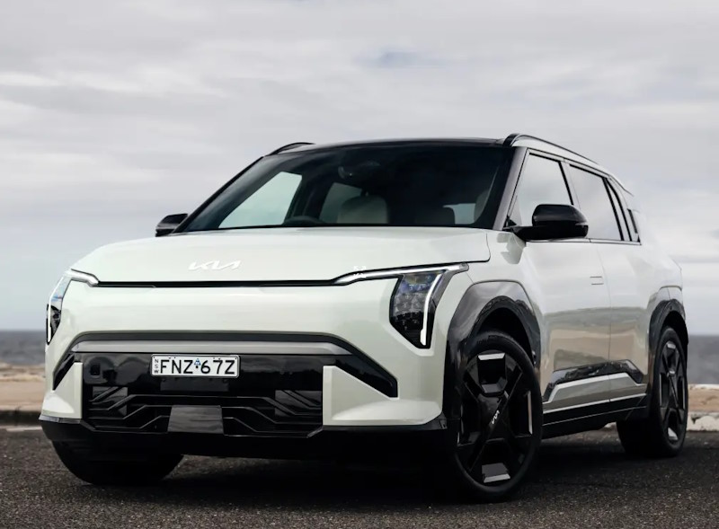 kia-4 Kia EV3 (2025) GT-Line - Image 1