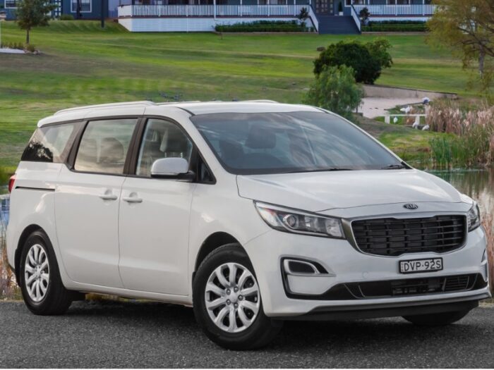 Kia Carnival (2019) Interior - Image 2