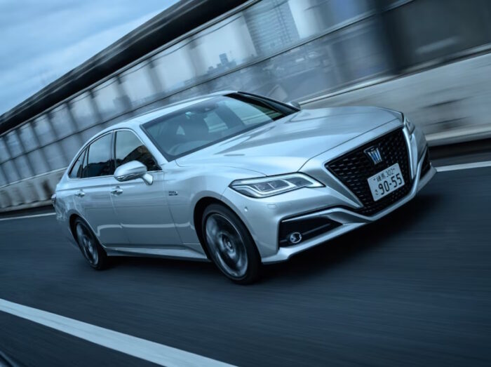 Toyota Crown (2020) G-Executive Interior - Image 2