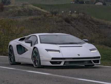 Lamborghini Countach (2022) LPI 800-4