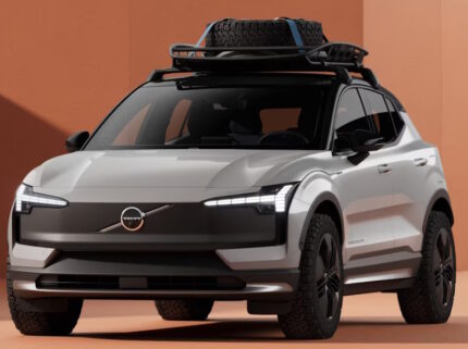 Volvo EX30 (2025) Cross Country