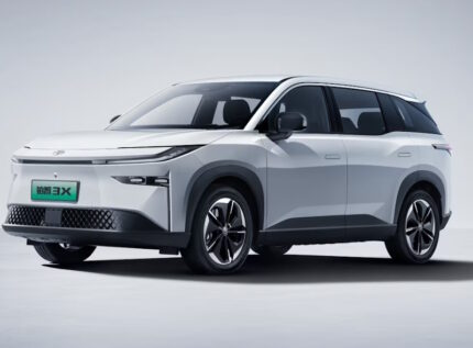 Toyota BZ3X (2024)