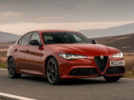 Alfa Romeo Giulia (2024) Veloce Competizione