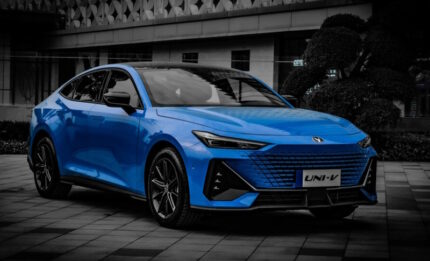 Changan UNI-V (2022)