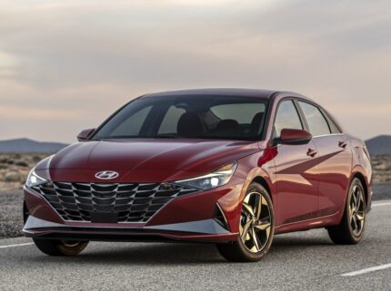 Hyundai Elantra (2021)