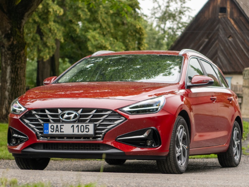 name_hyundai_i30_2021_base_wagon_id_2809_rand_944640_num_1-jpg-1 Hyundai i30 (2021) Base Wagon - Image 1