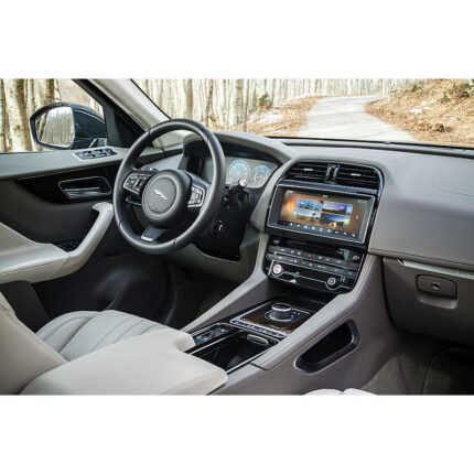 Jaguar F-Pace (2016) Interior