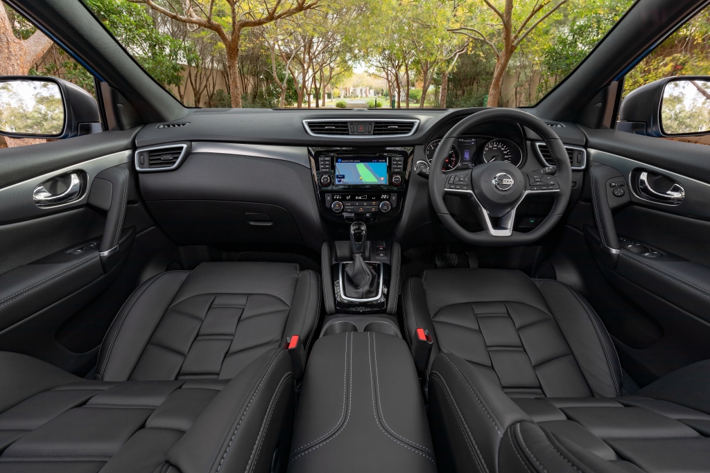 Nissan Qashqai (2015) Interior - Image 1