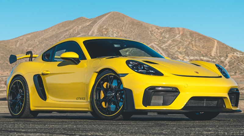 Porsche 718 Cayman (2022) GT4 RS - Image 1