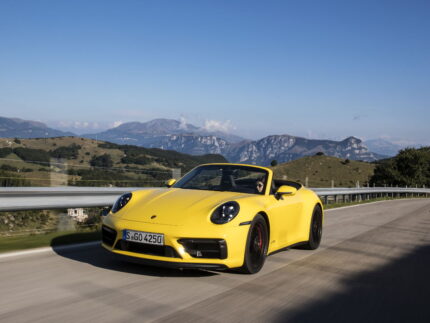 Porsche 911 (2020) Carrera GTS Cabriolet