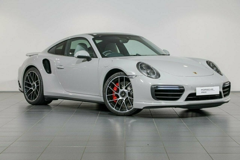 Generated by pixel @ 2019-07-20T02:02:21.189529 Porsche 911 (2017) Turbo S Coupe - Image 1